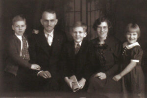 Hilarides Family, 1936